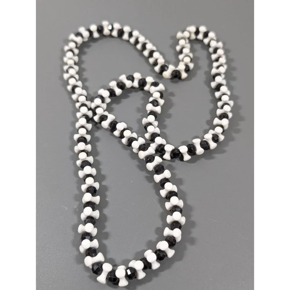 Vintage Black White Lucite Beaded Necklace 28 in Strand Classic‎ Mod